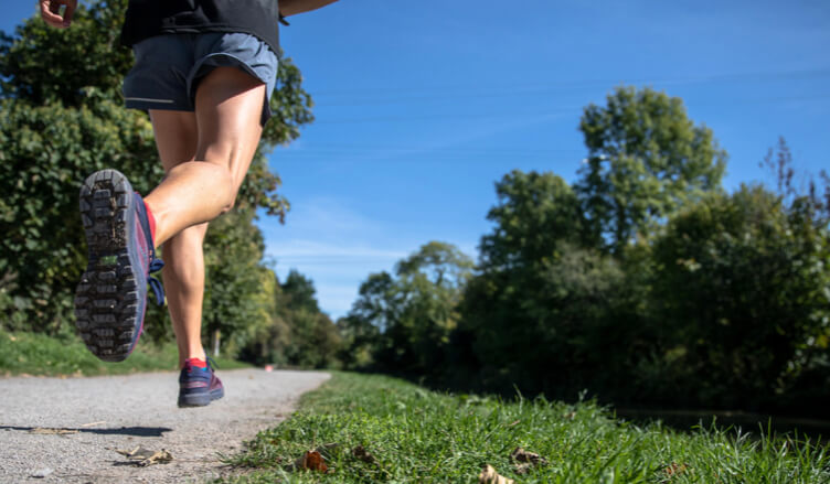 running shoes road runner